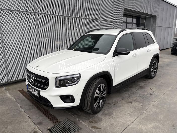 MERCEDES-BENZ GLB 200 d Progressive 8G-DCT (7 személyes )
