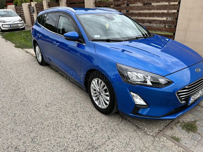 FORD FOCUS 1.5 EcoBlue Titanium