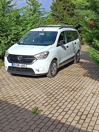 DACIA LODGY 1.6 SCe Arctic (7 személyes )