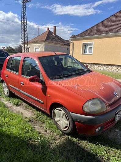 RENAULT CLIO 1.4 RT