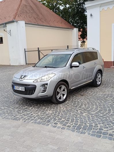 PEUGEOT 4007 2.2 HDi Feline FAP (7 személyes )