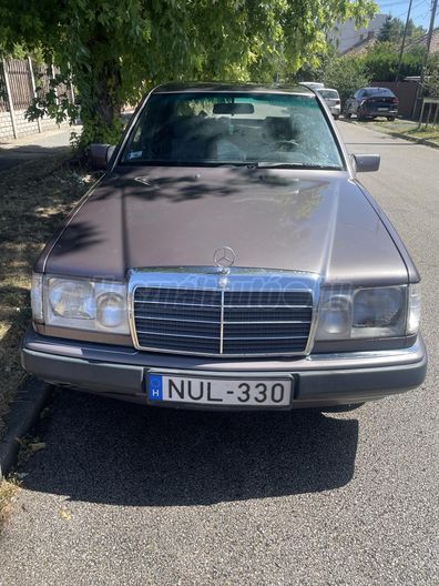 MERCEDES-BENZ W 124