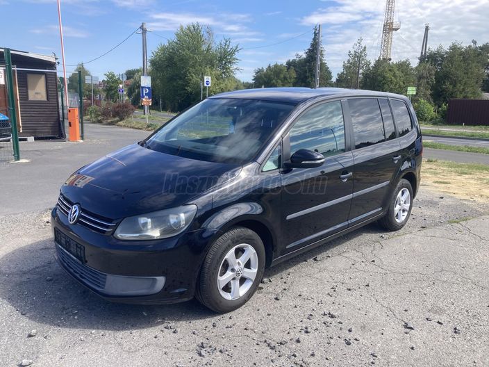 VOLKSWAGEN TOURAN 1.2 TSI Trendline