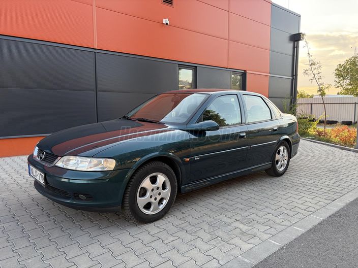 OPEL VECTRA B 1.8 16V CD