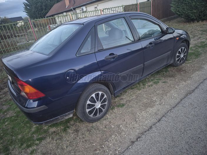 FORD FOCUS 1.4 Ambiente