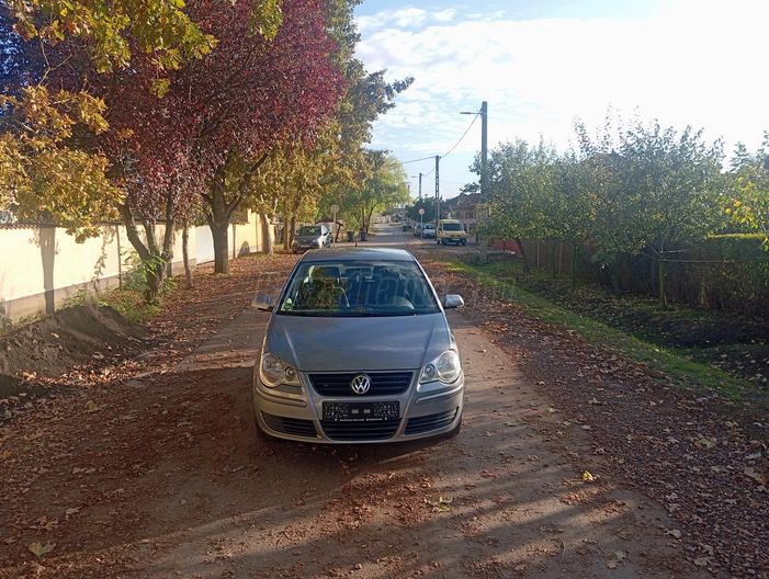 VOLKSWAGEN POLO IV 1.4 80 16V Comfortline