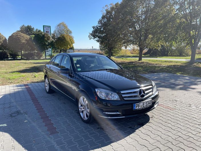 MERCEDES-BENZ C 200 CGI BlueEFFICIENCY Elegance