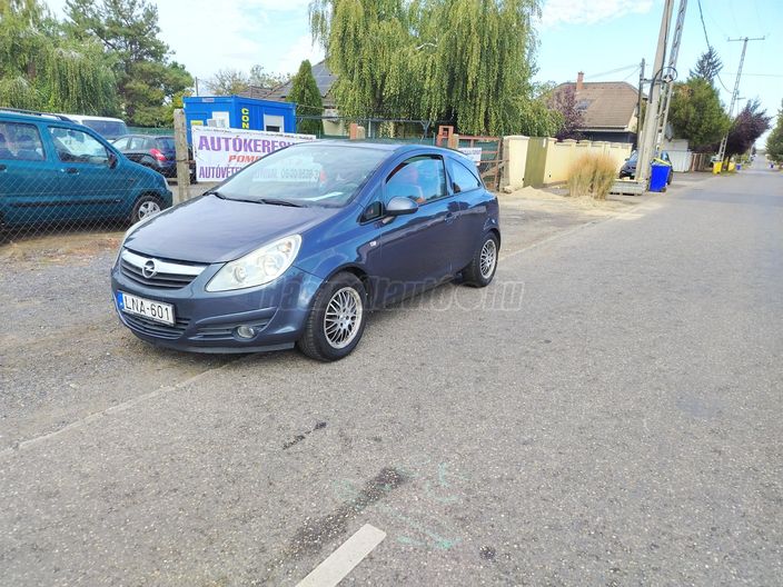 OPEL CORSA D 1.4 Cosmo