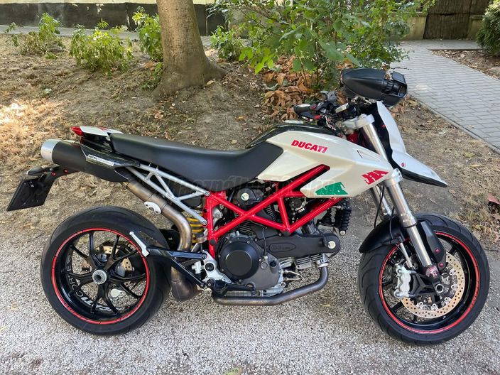 DUCATI HYPERMOTARD 1100 S (DUAL SPARK)