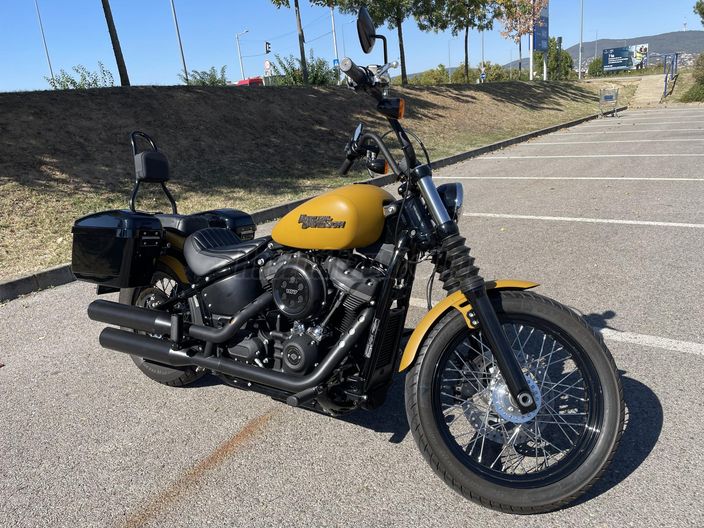 HARLEY-DAVIDSON STREET BOB