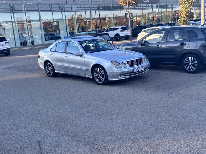 MERCEDES-BENZ E 320