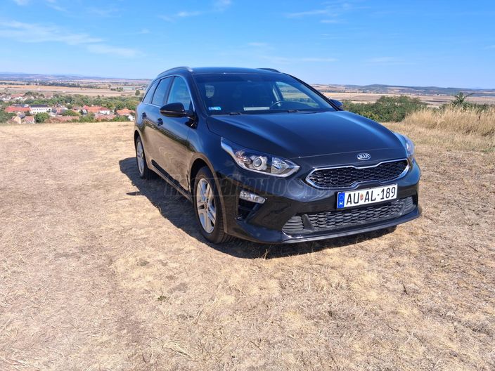 KIA CEE'D Ceed SW 1.6 CRDi HP Hybrid Gold DCT