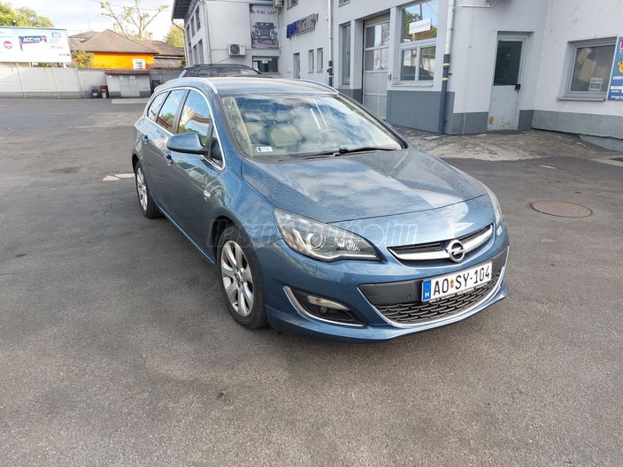 OPEL ASTRA J 1.4 T Start-Stop Sport