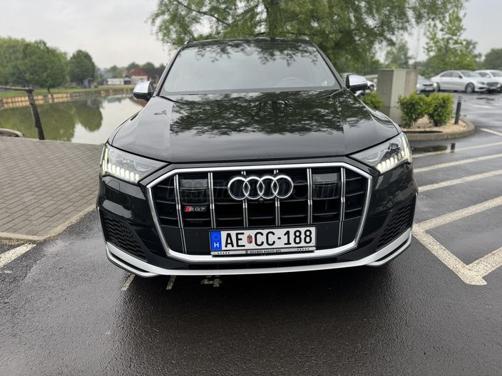 AUDI Q7 SQ7 60 TDI quattro Tiptronic ic [7 személy]