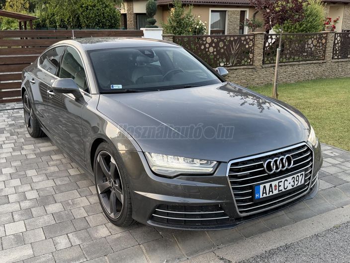 AUDI A7 Sportback 3.0 TDI quattro S-tronic [5 személy]