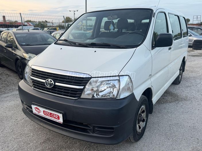 TOYOTA HIACE 2.5 D-4D 4WD BUS Stilus