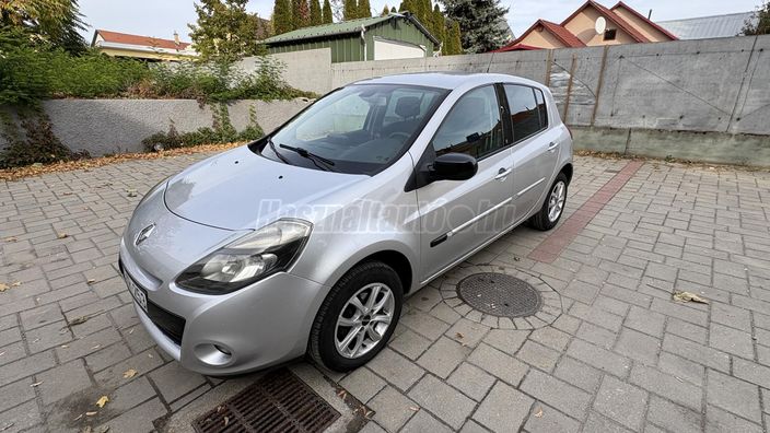 RENAULT CLIO 1.5 dCi Carminat TomTom