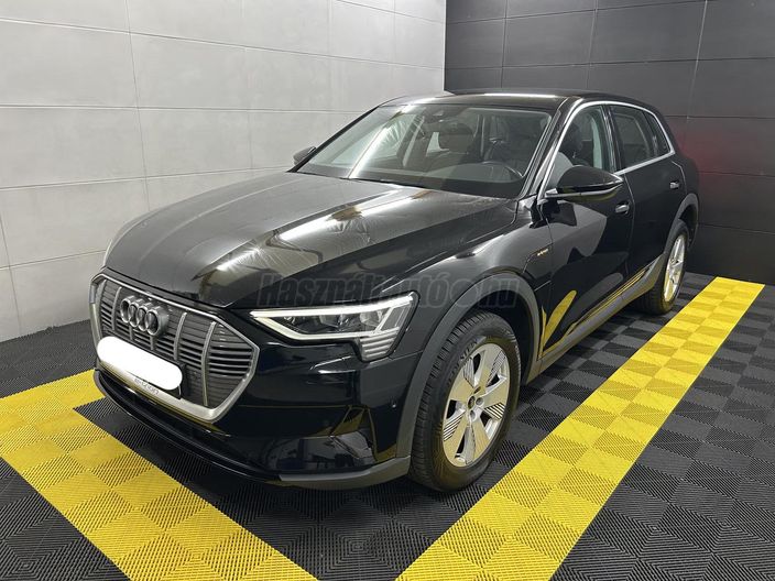 AUDI E-TRON 50 Basis quattro (Automata)