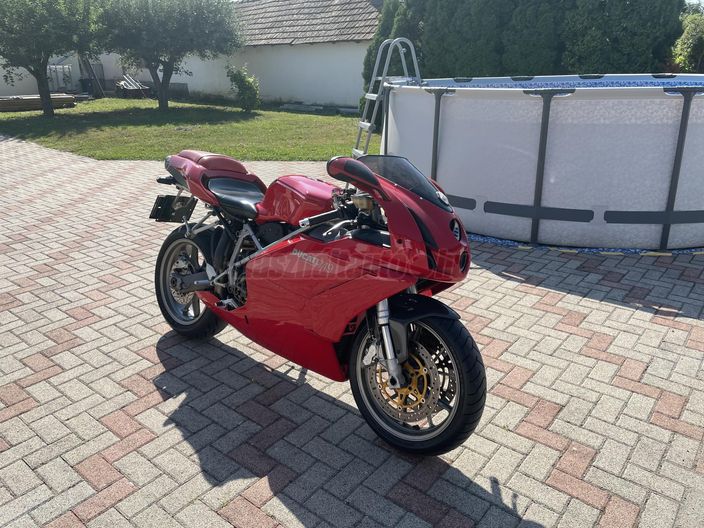 DUCATI 749
