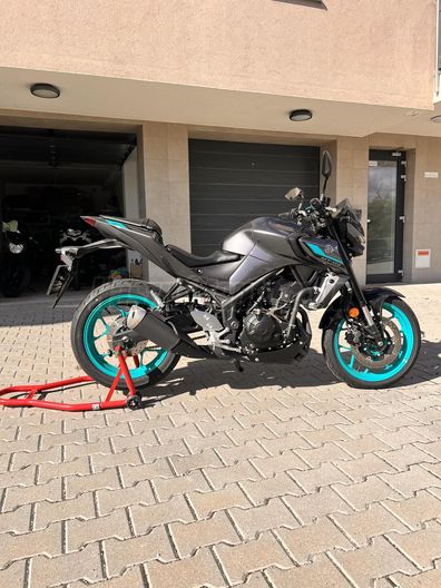 YAMAHA MT-03
