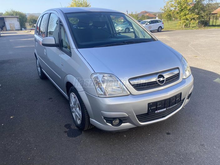 OPEL MERIVA 1.7 CDTI Cosmo