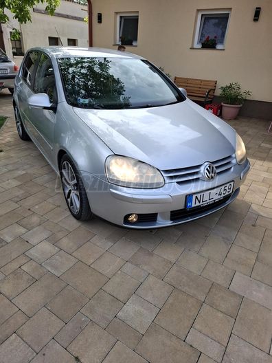 VOLKSWAGEN GOLF V 2.0 PD TDI Sportline
