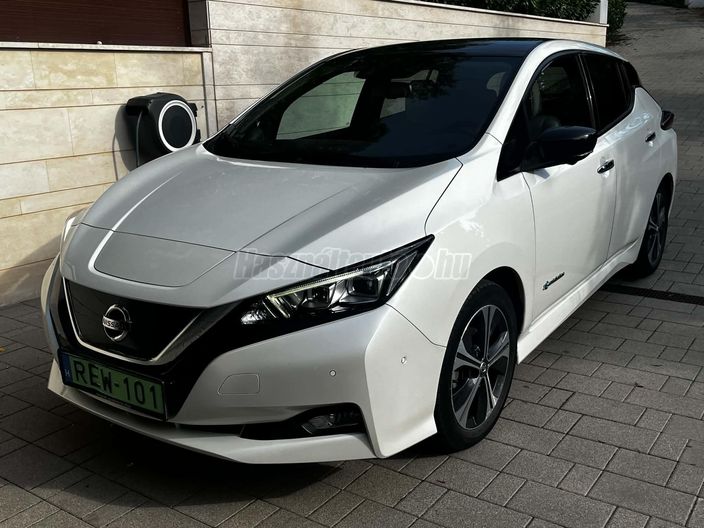 NISSAN LEAF Tekna 40kWh (Automata)