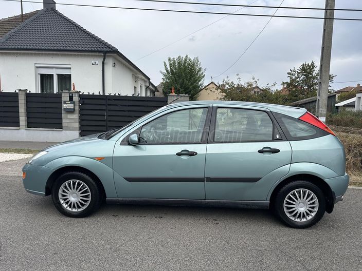 FORD FOCUS 1.6 Ghia