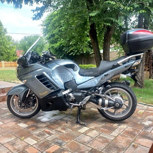 KAWASAKI GTR 1400