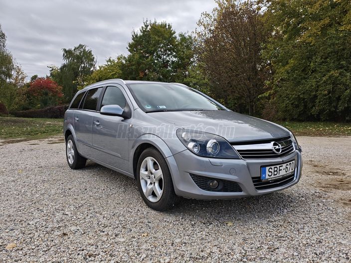 OPEL ASTRA H 1.4 Essentia