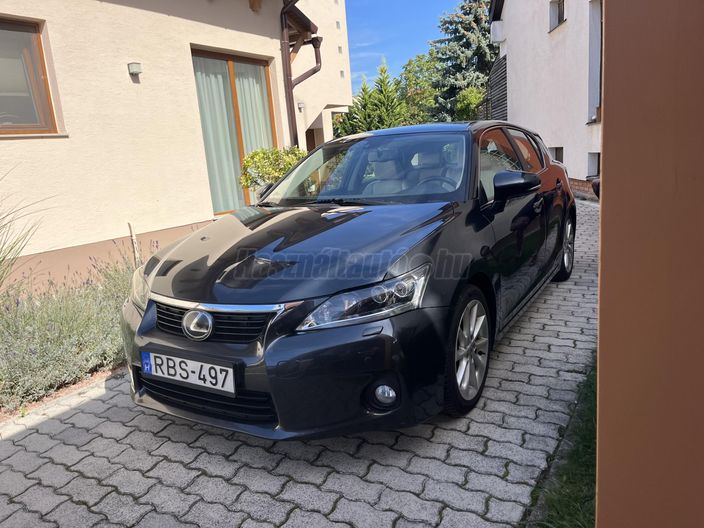 LEXUS CT 200h Mark Levinson Top (Automata)