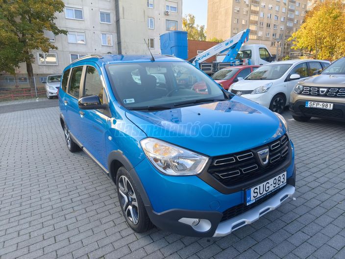 DACIA LODGY 1.3 TCe Stepway Music DFULL (7 személyes )