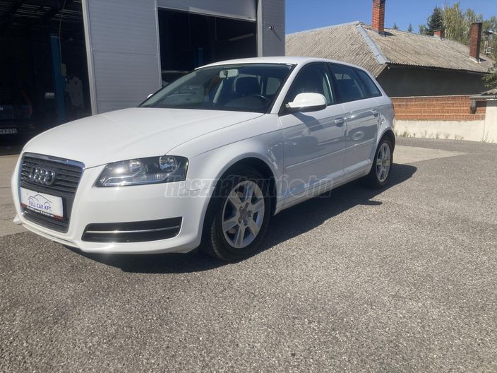 AUDI A3 1.6 Attraction Limited