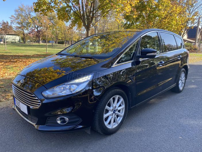 FORD S-MAX 2.0 TDCi Titanium