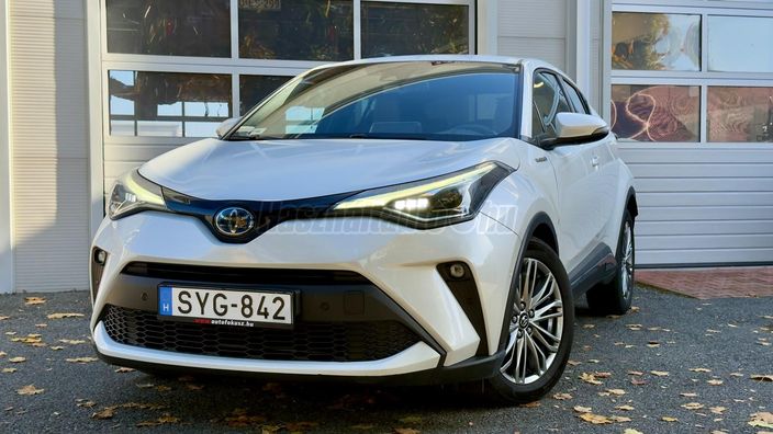 TOYOTA C-HR 1.8 Hybrid Executive Tech e-CVT