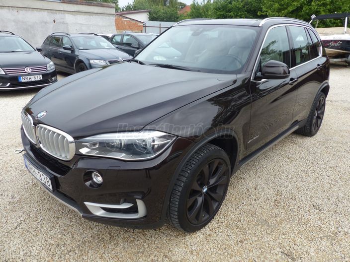 BMW X5 xDrive40d (Automata) (7 személyes )