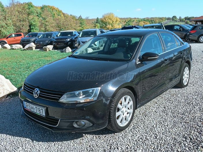 VOLKSWAGEN JETTA VI 1.4 TSI Highline