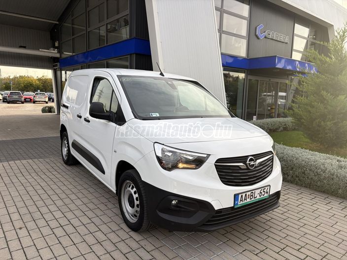OPEL COMBO Cargo 1.5 DTH L1H1 2.4t Cargo Edition (3 személyes )