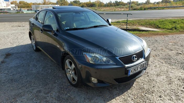 LEXUS IS 220d Base
