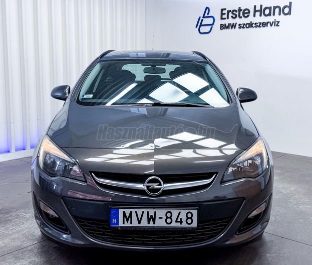 OPEL ASTRA J Sports Tourer 1.6 Selection