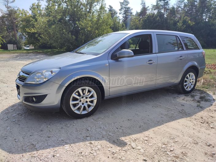 OPEL ASTRA H Caravan 1.7 CDTI Cosmo