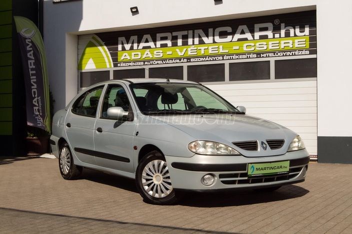 www.martincar.hu további 64 db Extra HD fénykép a RENAULT minden apró részletéről !!