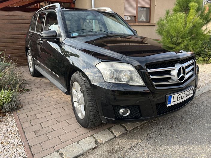 MERCEDES-BENZ GLK 320