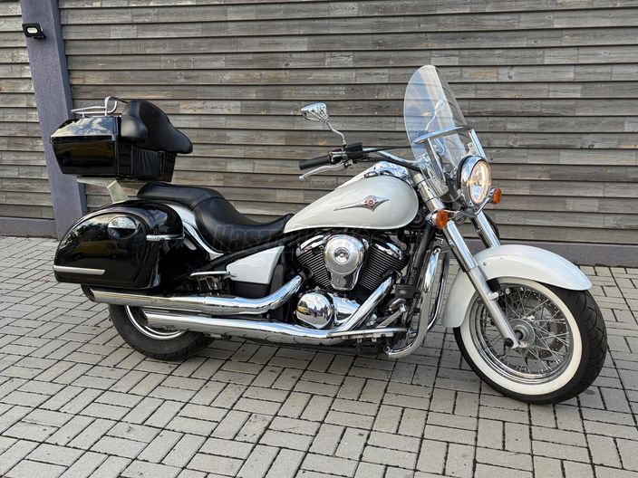 KAWASAKI VN 900 CLASSIC