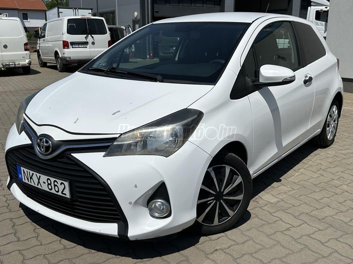 TOYOTA YARIS Van 1.4D-4D Live Euro 6