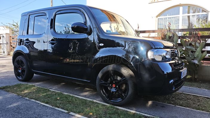NISSAN CUBE 1.6