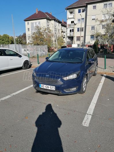 FORD FOCUS 1.5 TDCI ST-Line Black Powershift