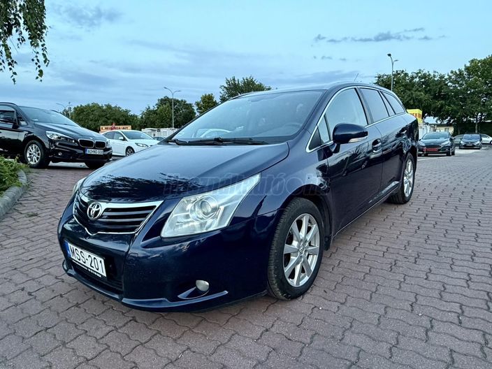 TOYOTA AVENSIS Wagon 2.0 D-4D Executive