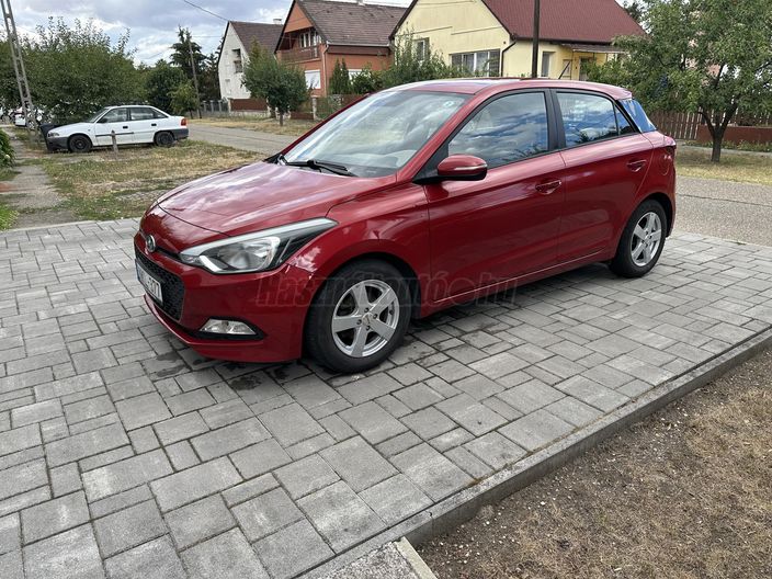 HYUNDAI I20 1.25i LP Life AC