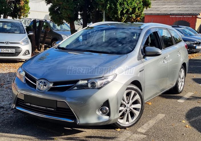 TOYOTA AURIS Touring Sports 1.8 HSD Executive (Automata)